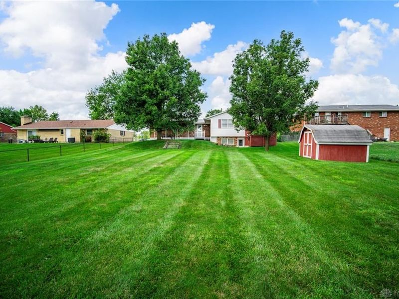 1020 S Elm Street, West Carrollton, OH 45449 Photo 5
