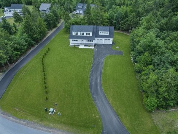 1 Tanya Lane, Brentwood, NH 03833