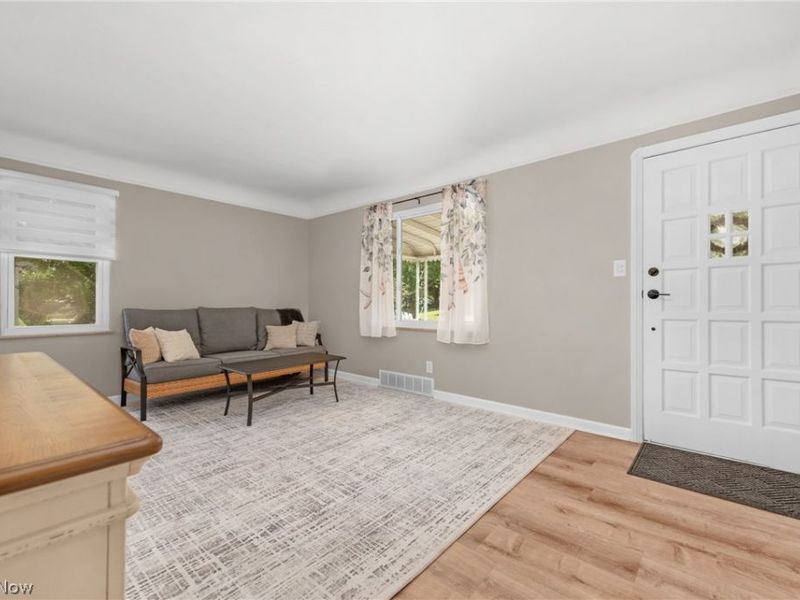 6358 Allanwood Drive, Parma, OH 44129 Photo 18