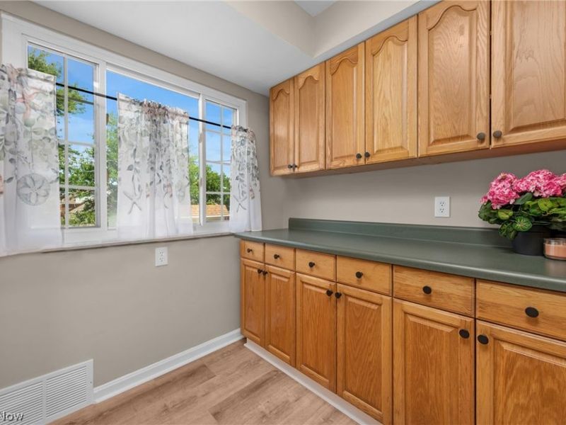 6358 Allanwood Drive, Parma, OH 44129 Photo 23
