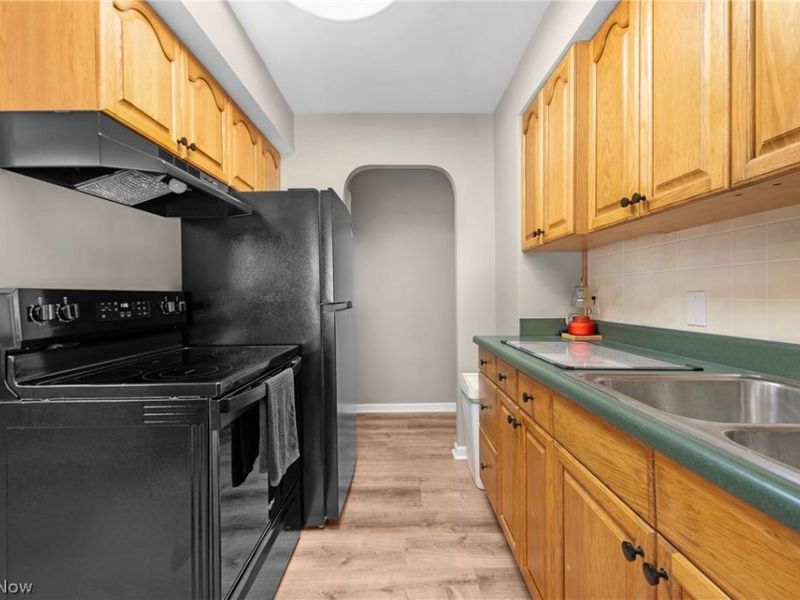 6358 Allanwood Drive, Parma, OH 44129 Photo 29
