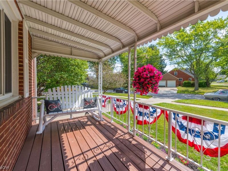 6358 Allanwood Drive, Parma, OH 44129 Photo 8