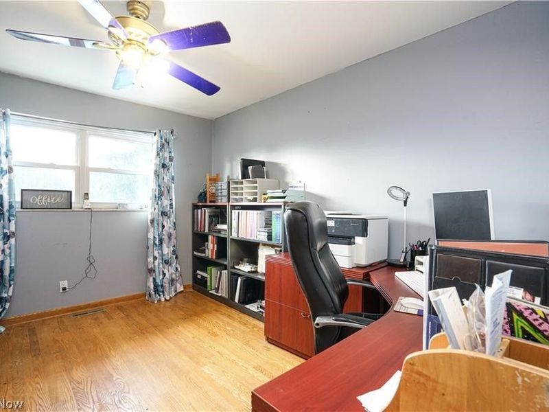 906 Westview Drive, Belpre, OH 45714 Photo 13