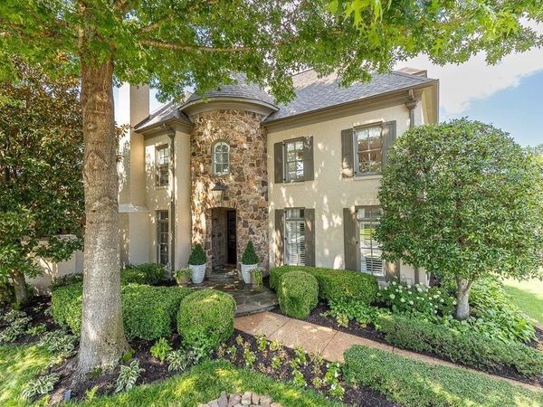 887 DELOACH LN, Collierville, TN 38017