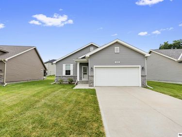 16091 Weber Street, Bennington, NE 68007