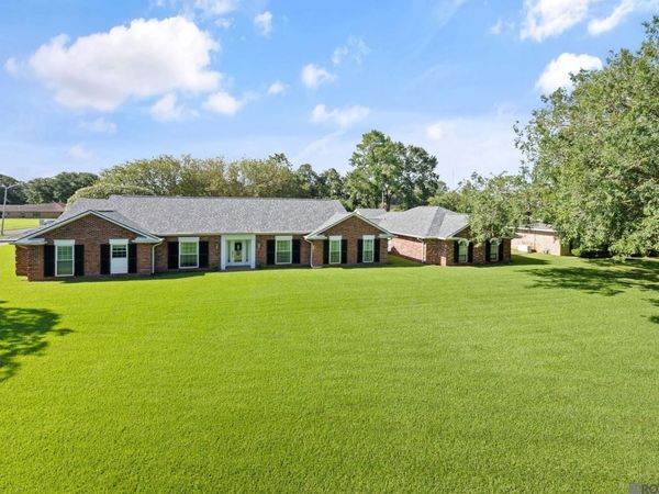 2007 E Bayou Rd, Donaldsonville, LA 70346