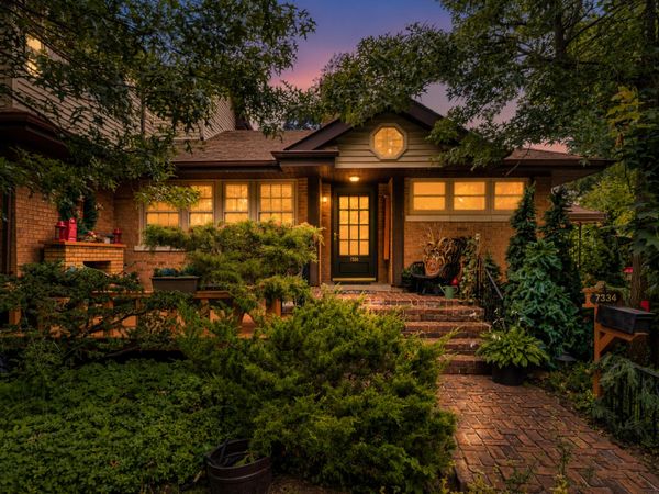 7334 Baring Parkway , Hammond, IN 46324