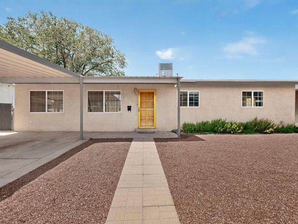 1517 Tomasita Street NE, Albuquerque, NM 87112