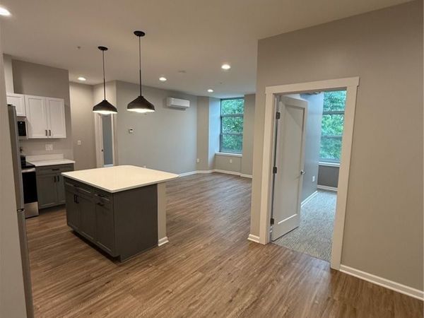 214 Kinne Street , Unit 202, East Syracuse, NY 13204