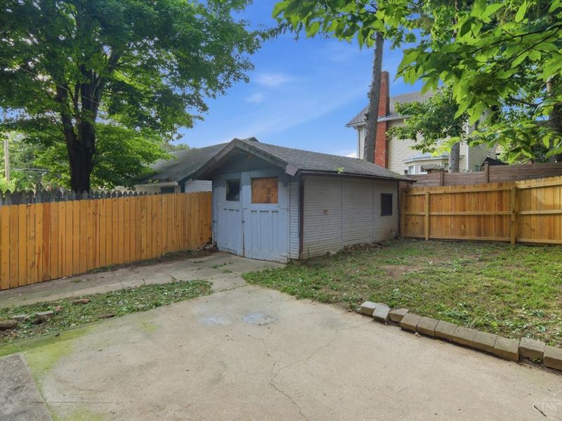 3070 Wardall Avenue, Cincinnati, OH 45211 Photo 32