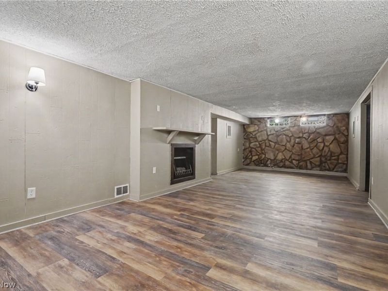 13512 Woodward Boulevard, Garfield Heights, OH 44125 Photo 24