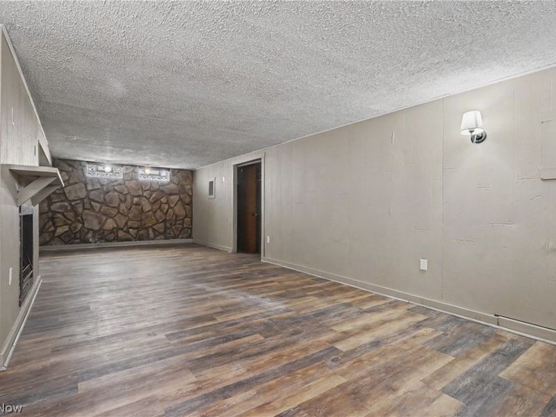 13512 Woodward Boulevard, Garfield Heights, OH 44125 Photo 25