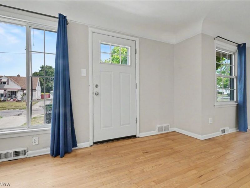 13512 Woodward Boulevard, Garfield Heights, OH 44125 Photo 4