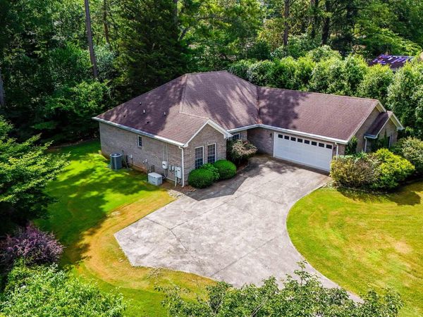 9007 Edgehill Drive SE, Huntsville, AL 35802
