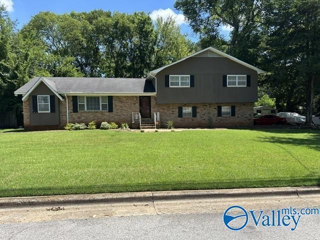 1018 Oster Drive Nw, Huntsville, AL 35816 Main Photo
