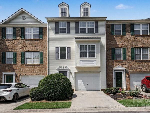 308 Langhorne Drive , Mount Holly, NC 28120