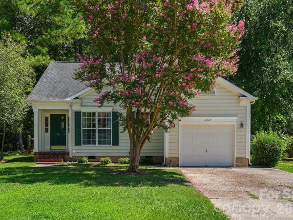 16007 Kirsten Nicole Road , Charlotte, NC 28278