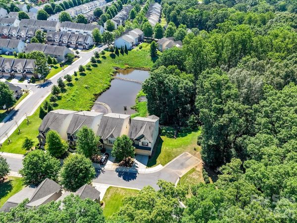 1806 Sunchaser Lane , Charlotte, NC 28210