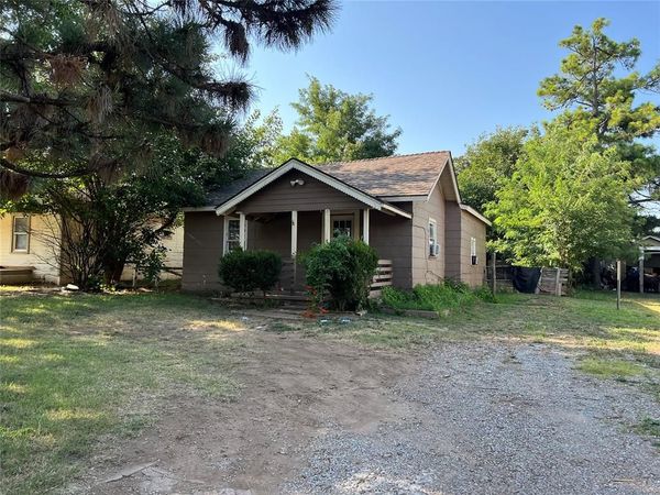 1105 W Woodson Street, El Reno, OK 73036