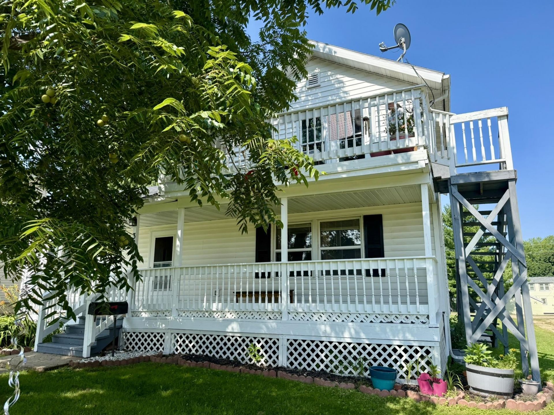 329 Hollister Avenue, Tomah, WI 54660 Main Photo