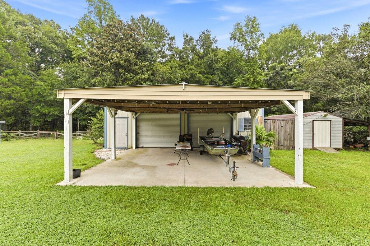 210 Carolina Avenue Photo 25