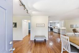210 Carolina Avenue photo 4