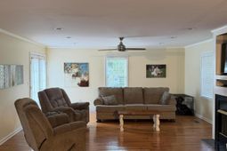 210 Carolina Avenue photo 4