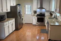 210 Carolina Avenue photo 4