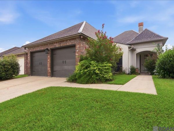 19455 Kellywood Ct, Baton Rouge, LA 70809