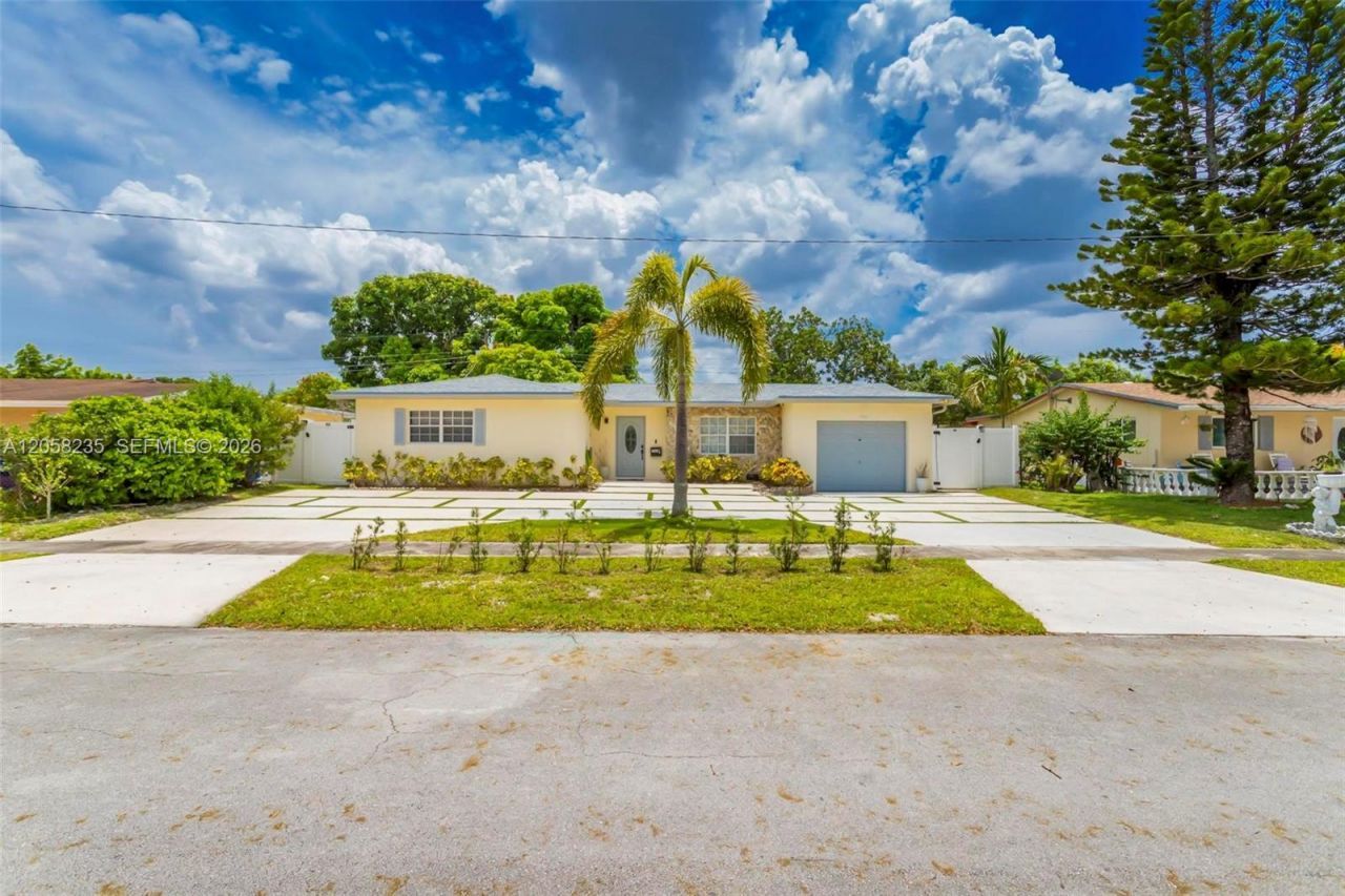 4930 NW 17th St, Lauderhill, FL 33313 Photo