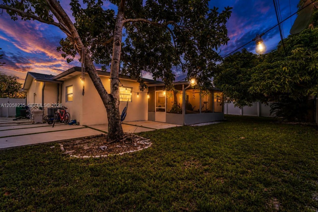 4930 NW 17th St, Lauderhill, FL 33313 Photo