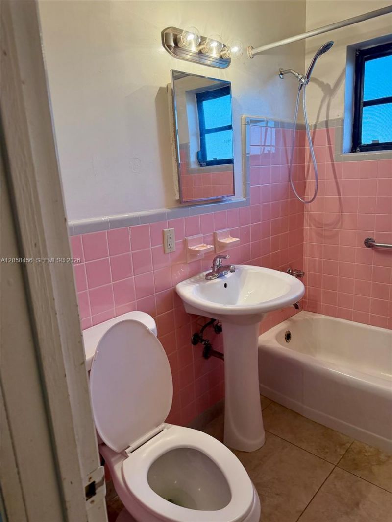 10701 SW 149th St , Miami, FL 33176 Photo