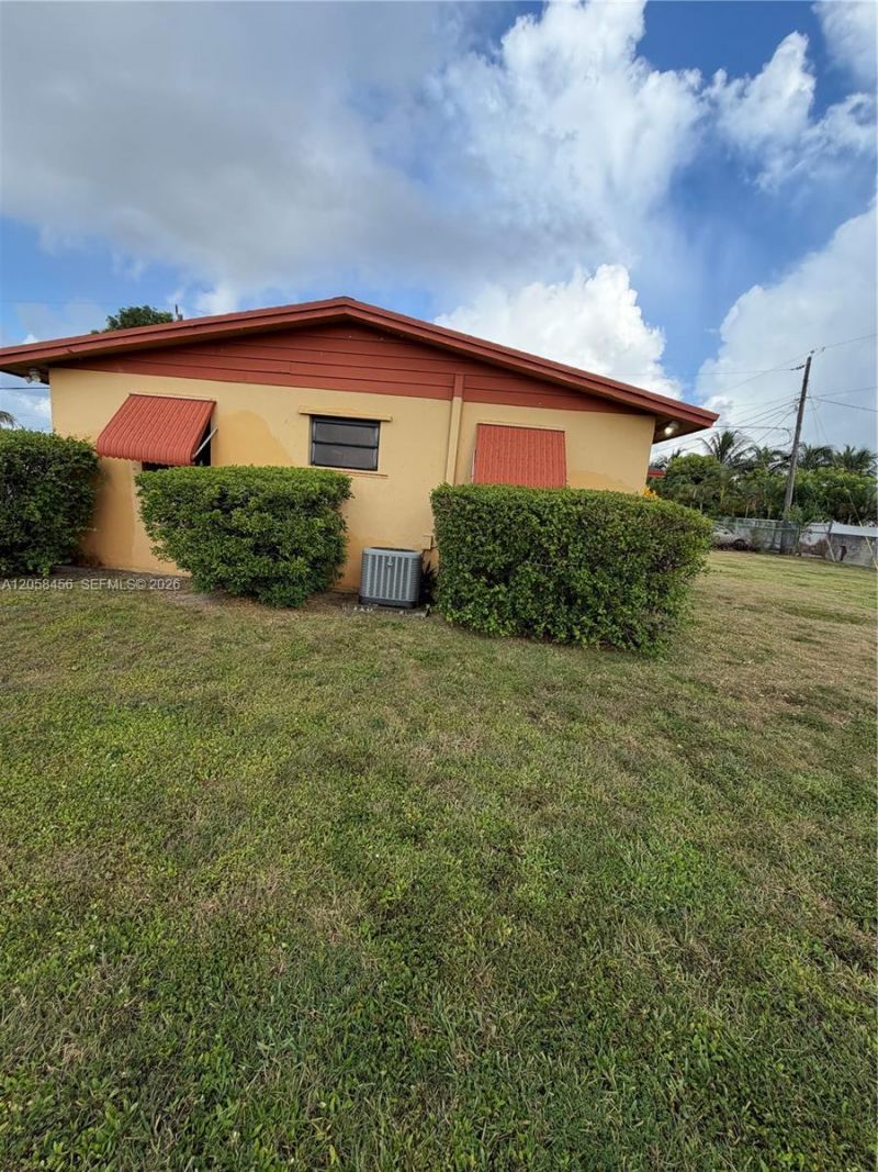 10701 SW 149th St , Miami, FL 33176 Photo
