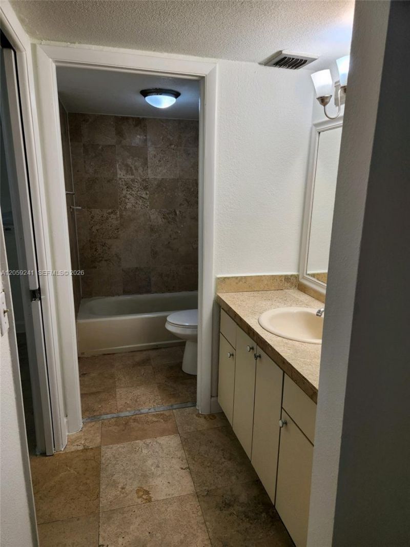 10985 SW 107th St , Unit 110, Miami, FL 33176 Photo