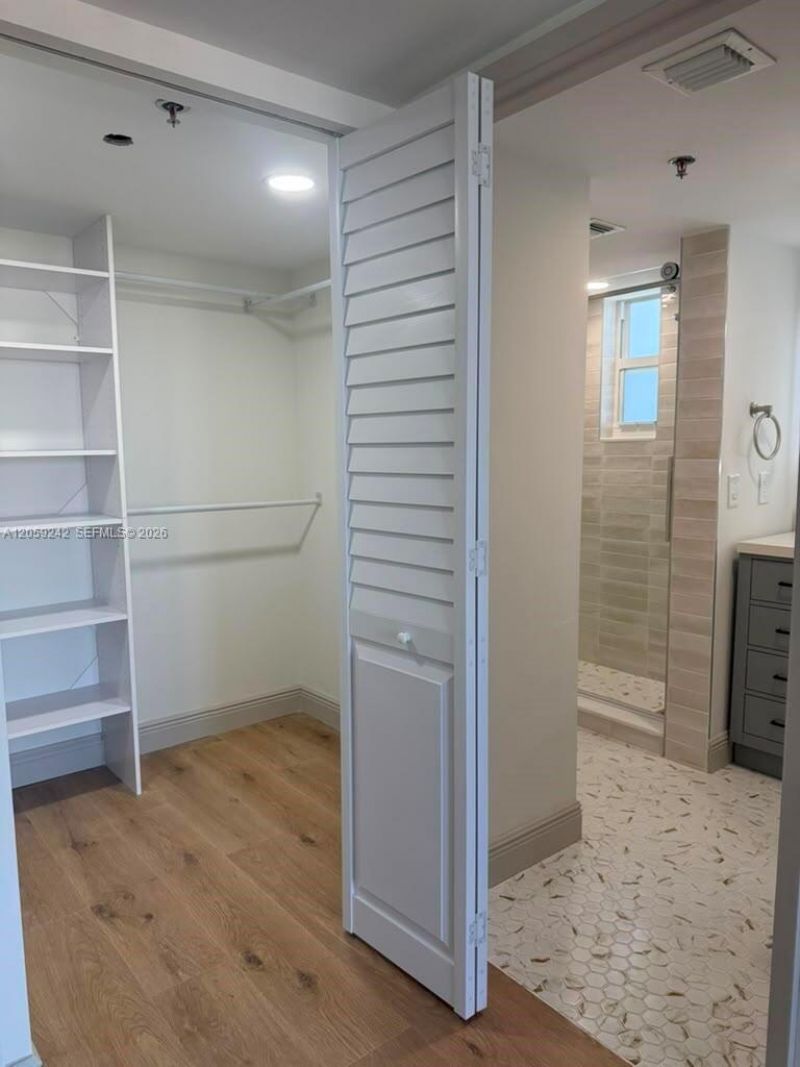 2351 Douglas Rd , Unit 1204, Miami, FL 33145 Photo