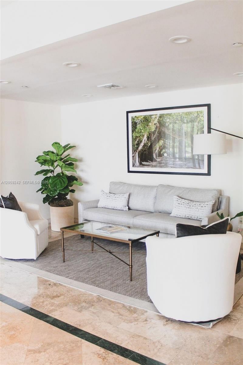 2351 Douglas Rd , Unit 1204, Miami, FL 33145 Photo