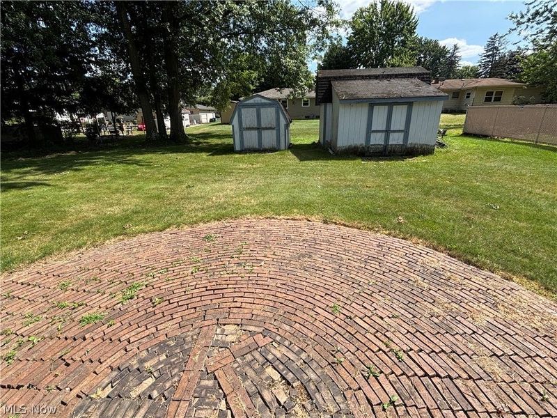 641 Matawan Drive, Campbell, OH 44405 Photo 4