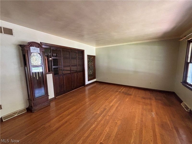 641 Matawan Drive, Campbell, OH 44405 Photo 5
