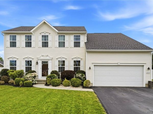 4973 Devonshire Lane , Lockport, NY 14094