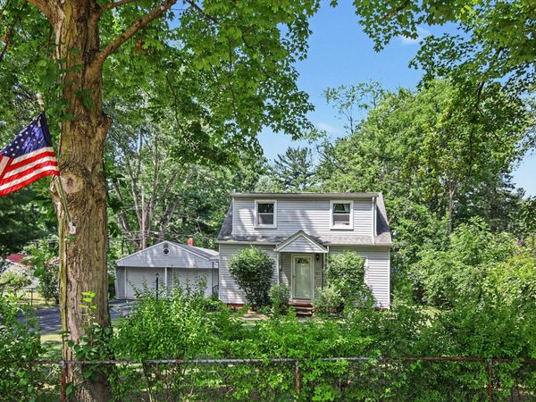 10624 Borgman Avenue, Belleville, MI 48111