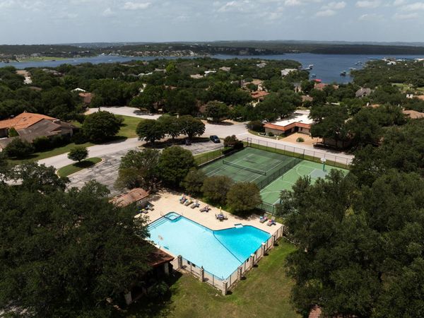 103 Crescent Bluff, Lakeway, TX 78734