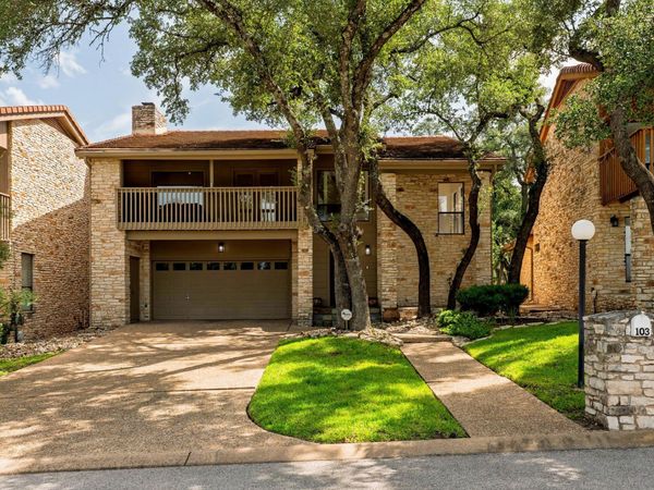 103 Crescent Bluff, Lakeway, TX 78734