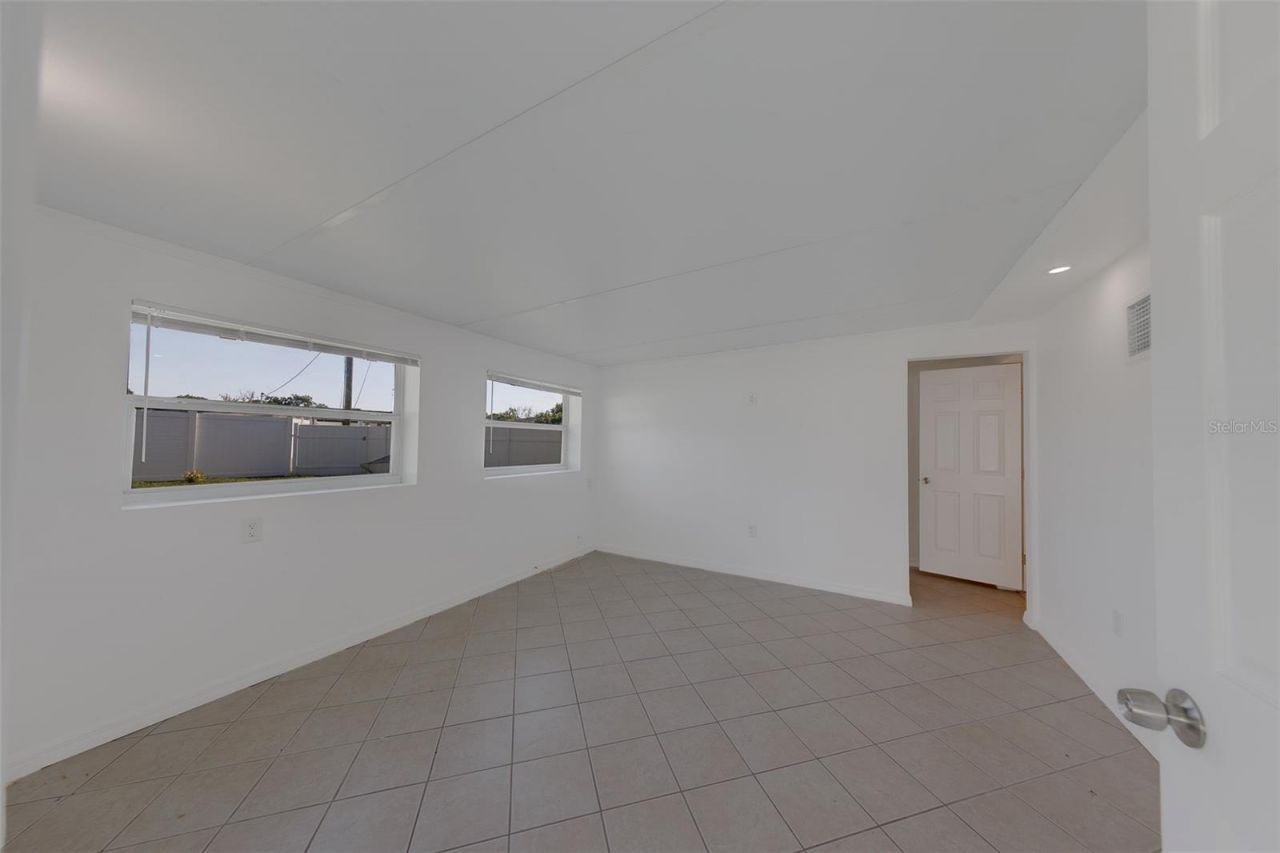 5937 38th Avenue N, Saint Petersburg, FL 33710 Photo