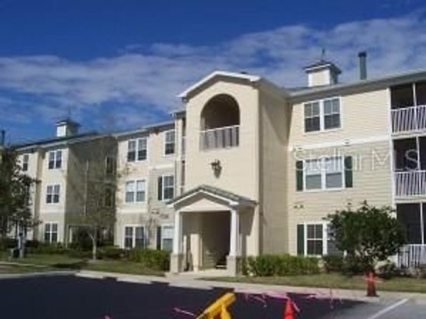 18293 BRIDLE CLUB DRIVE , Unit 18293, TAMPA, FL 33647