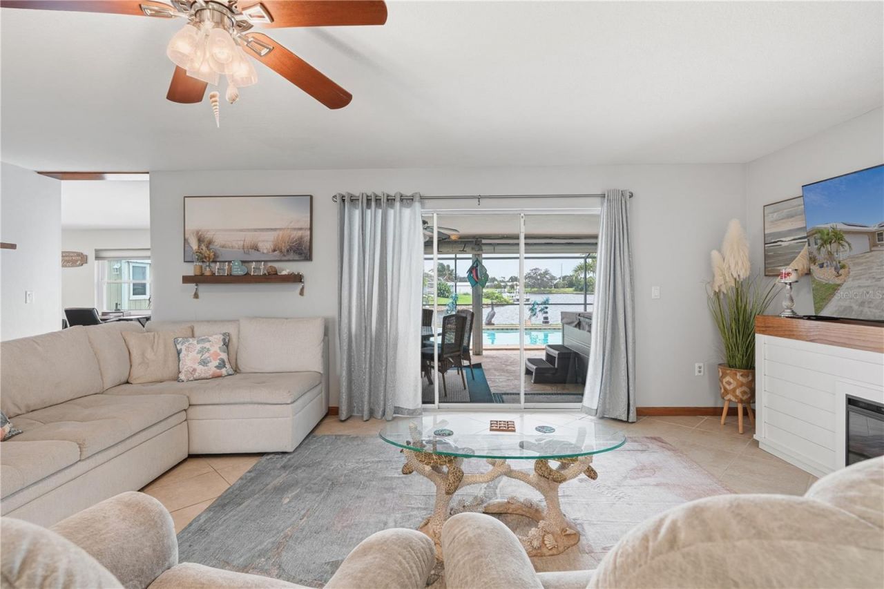 2284 Broad Ranch Drive , Port Charlotte, FL 33948 Photo