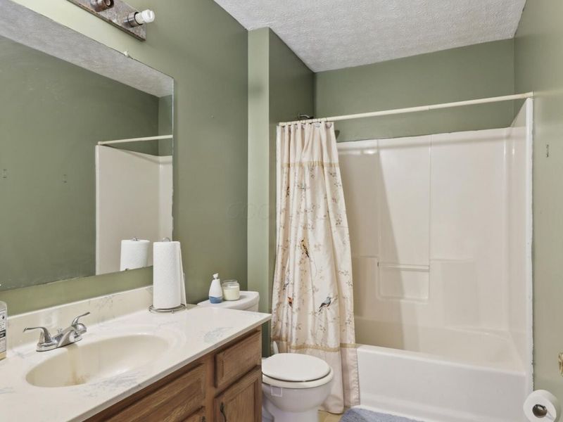 2766 Raphael Drive , Columbus, OH 43232 Photo 19