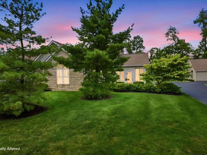731 Windward Lane, Gahanna, OH 43230 Photo 2