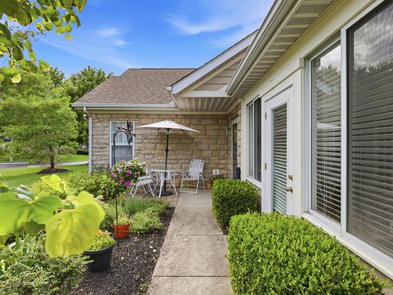 731 Windward Lane, Gahanna, OH 43230 Photo 3