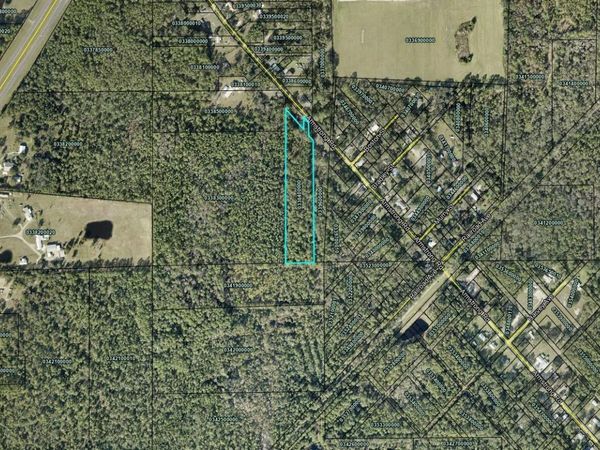 6121 Armstrong Rd, Elkton, FL 32033