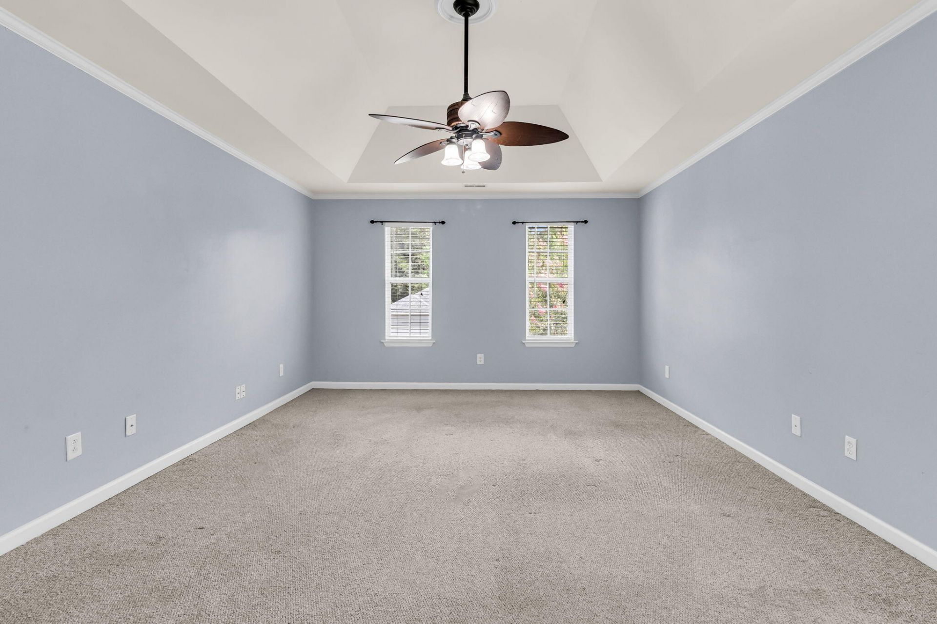 2905 Leatherleaf Court Photo 27